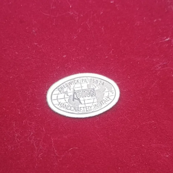 Vintage Brass Oval Wall Decor - Picture 4 of 8